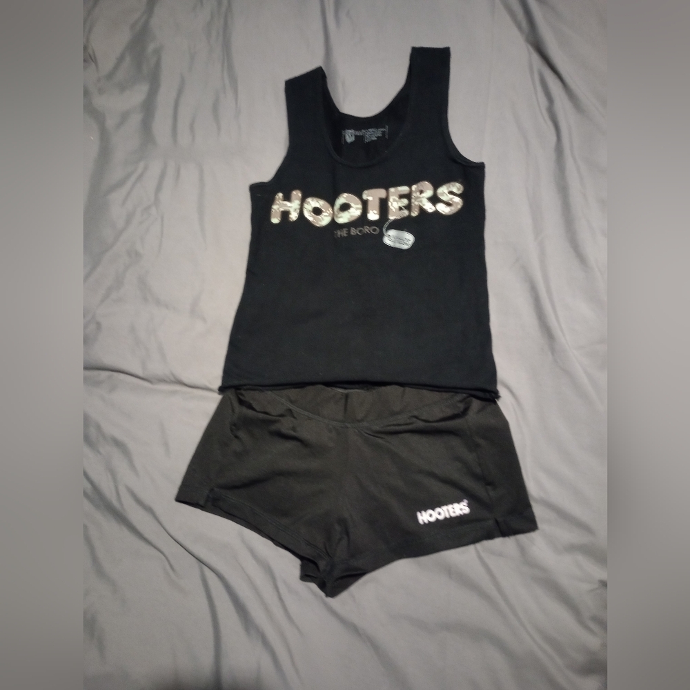 Black Hooters Tank Top and Shorts Set
